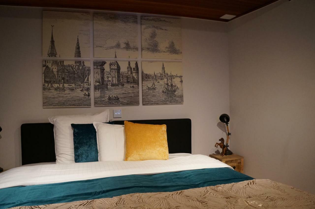 Charming Suites Jan Zonder Vrees Anversa Esterno foto