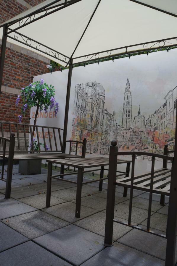 Charming Suites Jan Zonder Vrees Anversa Esterno foto