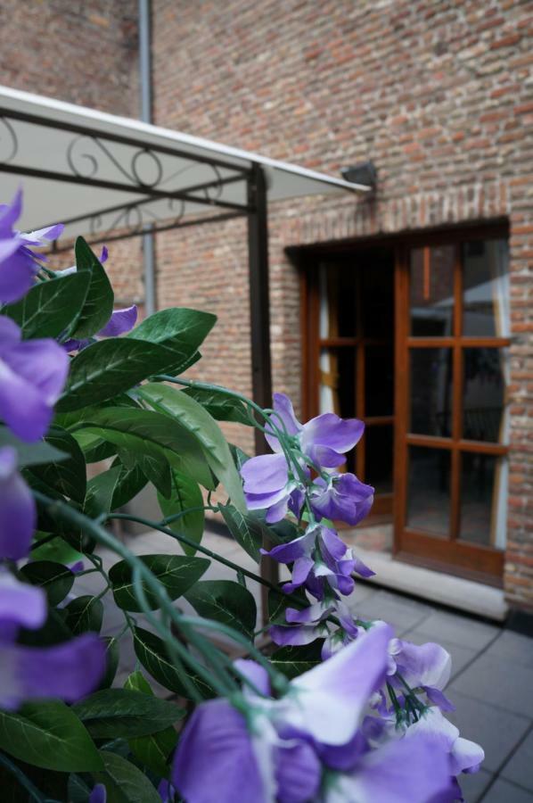 Charming Suites Jan Zonder Vrees Anversa Esterno foto
