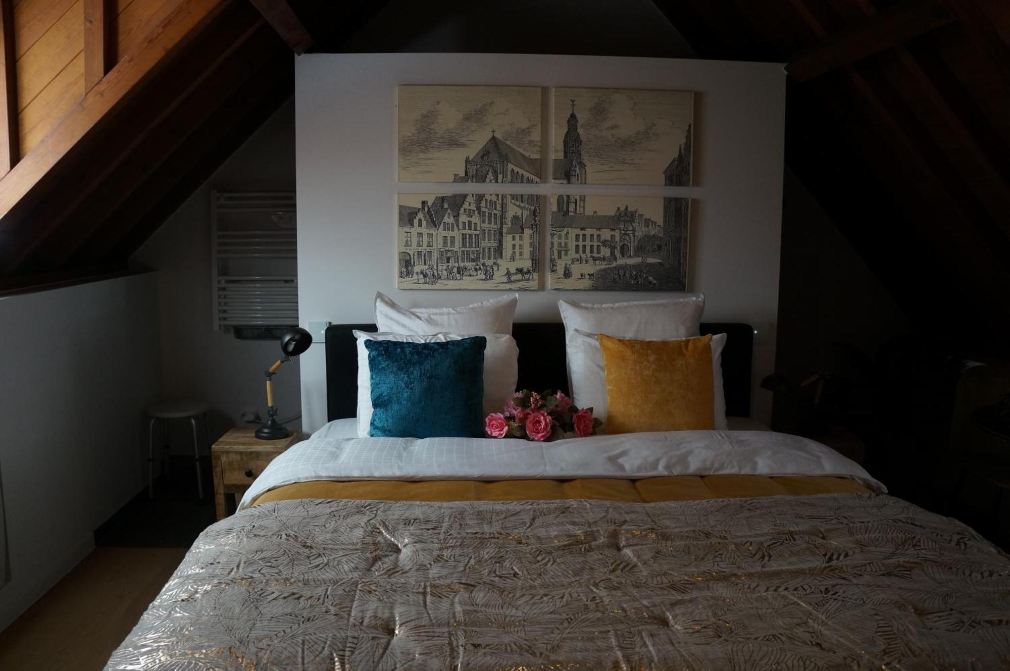 Charming Suites Jan Zonder Vrees Anversa Esterno foto
